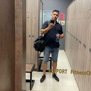  ,   Maxim, 43 ,   c 