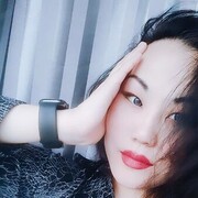  ,  Nadya, 36