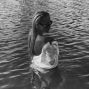  ,   Diana, 40 ,   ,   , c 
