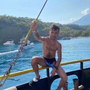  ,   Rustam, 33 ,   ,   , c , 