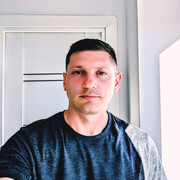  ,  Den, 34