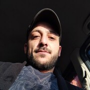  ,  Niko, 33