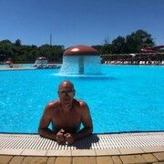  ,   Vladislav, 32 ,   ,   