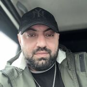  -,  Ali, 32