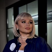  ,   Yana, 35 ,   c 