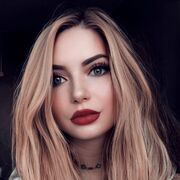  ,  Ksenia, 28