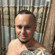  ,   Viktor, 33 ,   ,   