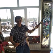  ,  Rustam, 32