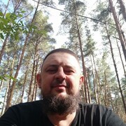  ,  Sergio, 40