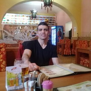 ,  Zaur, 33