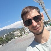  ,   Aleks, 33 ,  