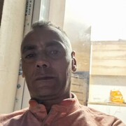  ,  Zaven, 42
