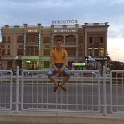  ,   Iskandar, 34 ,   ,   , c 