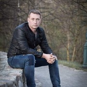  ,  Algis, 37