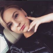  , 