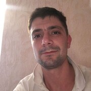  ,  George, 33