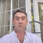  ,   Vadim, 54 ,   ,   