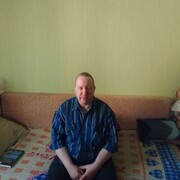  ,   Aleksandr, 52 ,   c 