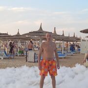  ,  Oleg, 52