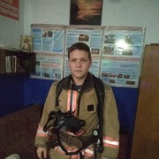  ,   Denis, 32 ,   ,   , c 