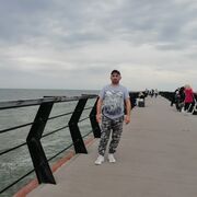  ,   Ruslan, 40 ,   ,   , c 