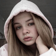  ,  Yuliasha, 22