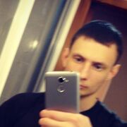  ,  Anton, 33