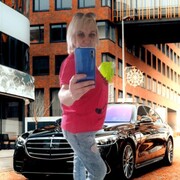  ,   Svetlana, 53 ,     