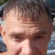  ,  Andrei, 40
