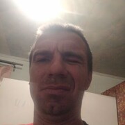  ,  Viktor, 38