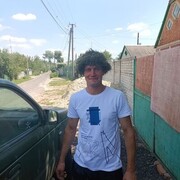  ,   Sasha, 33 ,   