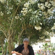  ,   Paata, 48 ,   