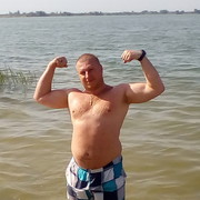  ,   Sasha, 45 ,   