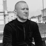  ,   Vlad, 34 ,   ,   