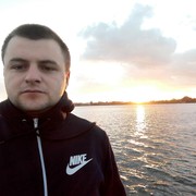  ,   Mark, 33 ,   ,   , c 