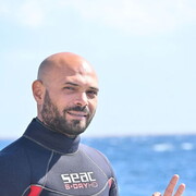  ,  Ahmed, 38