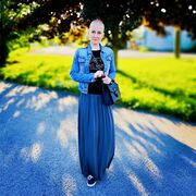  ,  Olga, 44