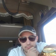  ,   Lukyanenko, 31 ,   ,   , c , 