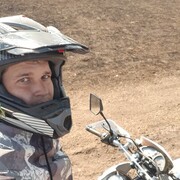  ,  Andrey, 33