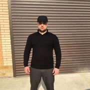  ,  Magomed, 25
