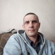  ,  Viktor, 45