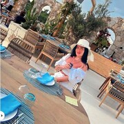 ,   Elena, 34 ,   