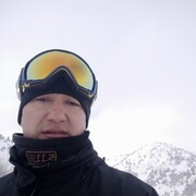  ,  Timur, 40
