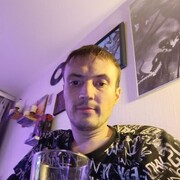  ,   Maxim, 34 ,   ,   