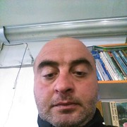  ,  Dato, 44