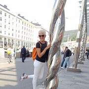  ,   Helena, 54 ,   ,   