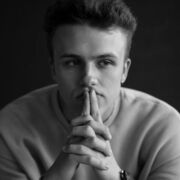  ,   Nik, 22 ,   ,   