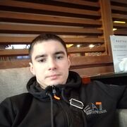   ,  Alex, 28