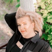  ,  Marina, 33