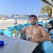  ,   Hrach, 29 ,   ,   